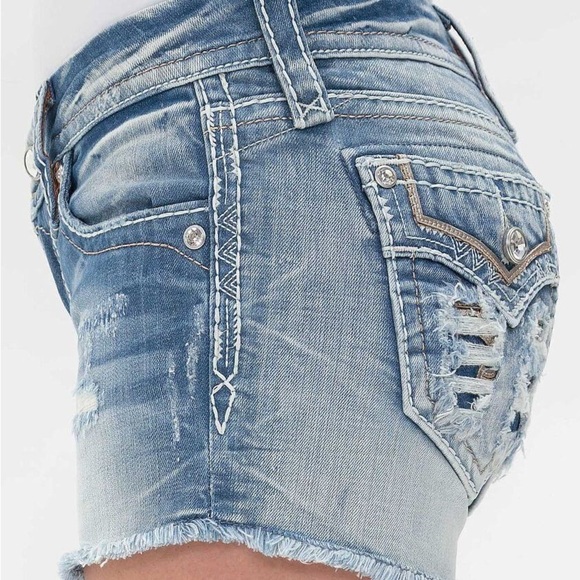 Rock Revival Fay Stretch Short - Picture 6 of 15